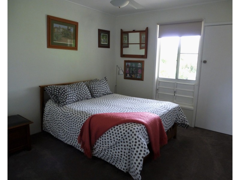 1272 Fingerboard Road, Mount Tom QLD 4677