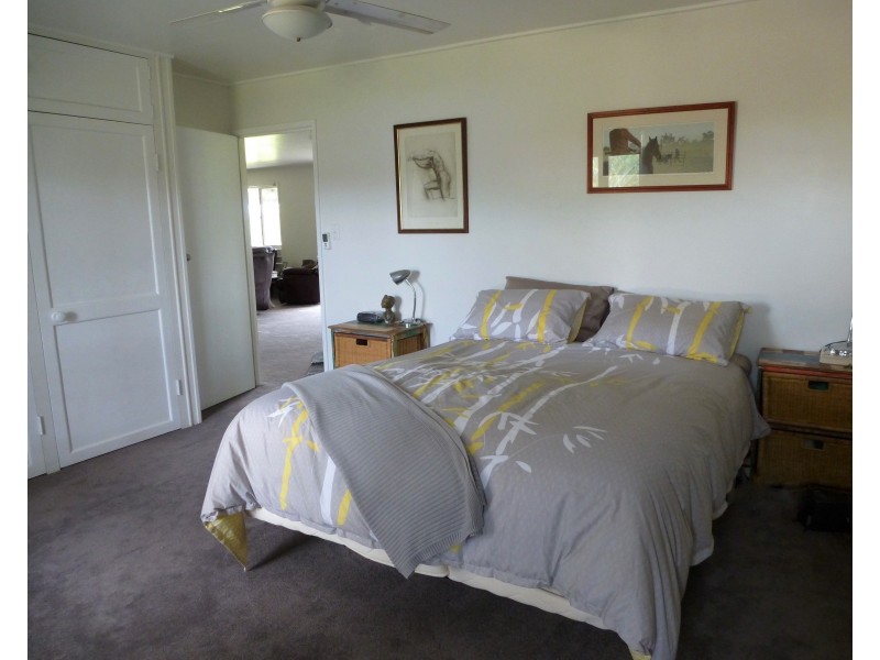 1272 Fingerboard Road, Mount Tom QLD 4677