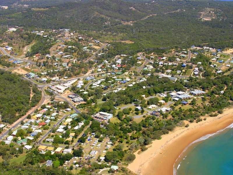 2 Round Hill Road, Agnes Water QLD 4677