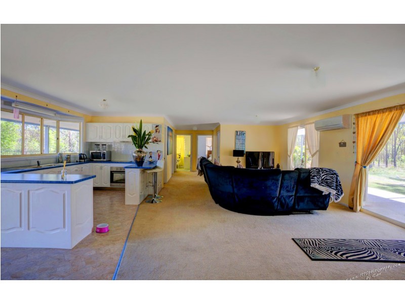990 Round Hill Road, Captain Creek QLD 4677