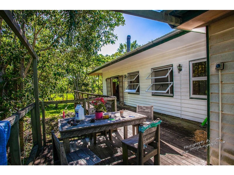 1222 Round Hill Rd, Captain Creek QLD 4677