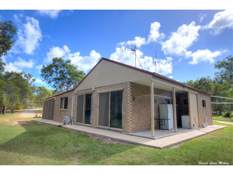 240 Masthead Drive, Agnes Water QLD 4677