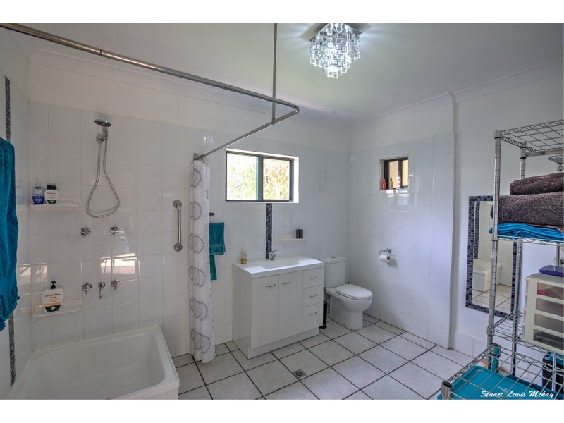 240 Masthead Drive, Agnes Water QLD 4677