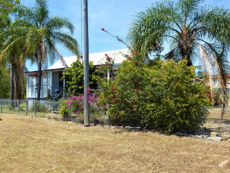 10 Mc Pherson, Rosedale QLD 4674