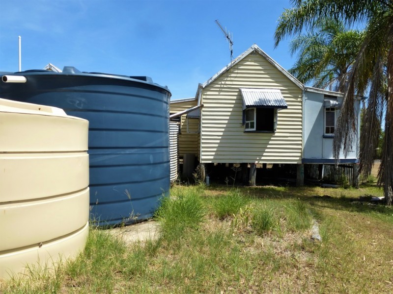 10 Mc Pherson, Rosedale QLD 4674