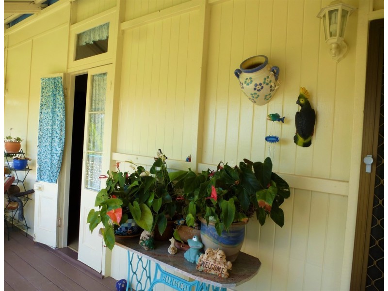 457 Deepwater Road, Deepwater QLD 4674