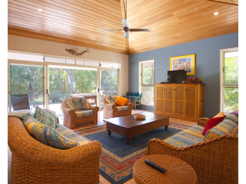 13 Lady Musgrave Court, Agnes Water QLD 4677