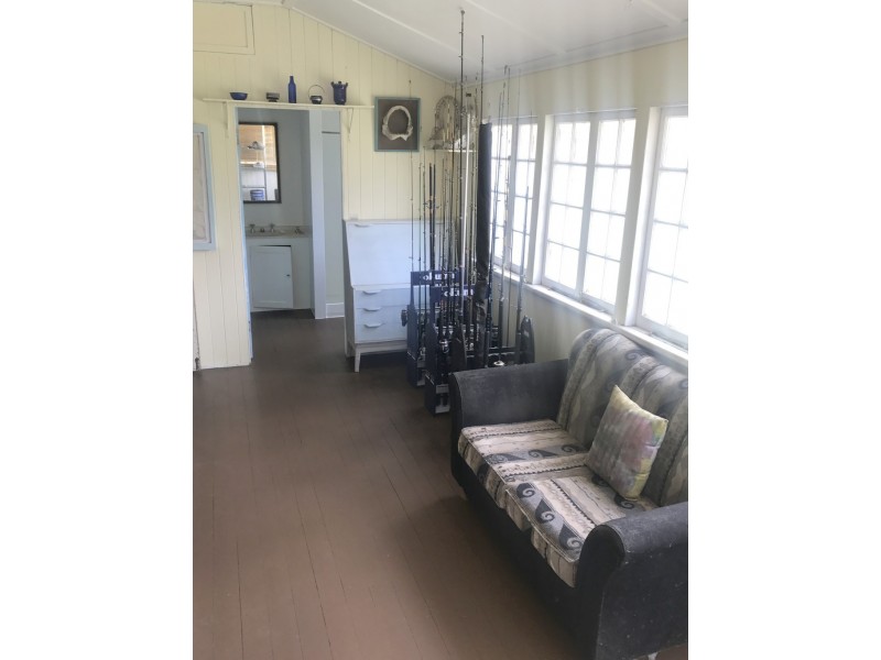 179 Murphy Road, Captain Creek QLD 4677