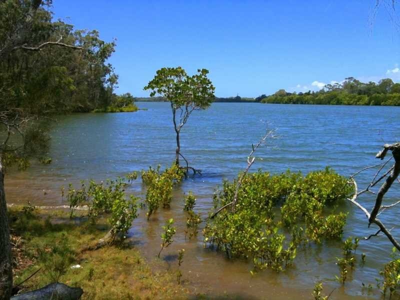 32 Coast Road, Baffle Creek QLD 4674
