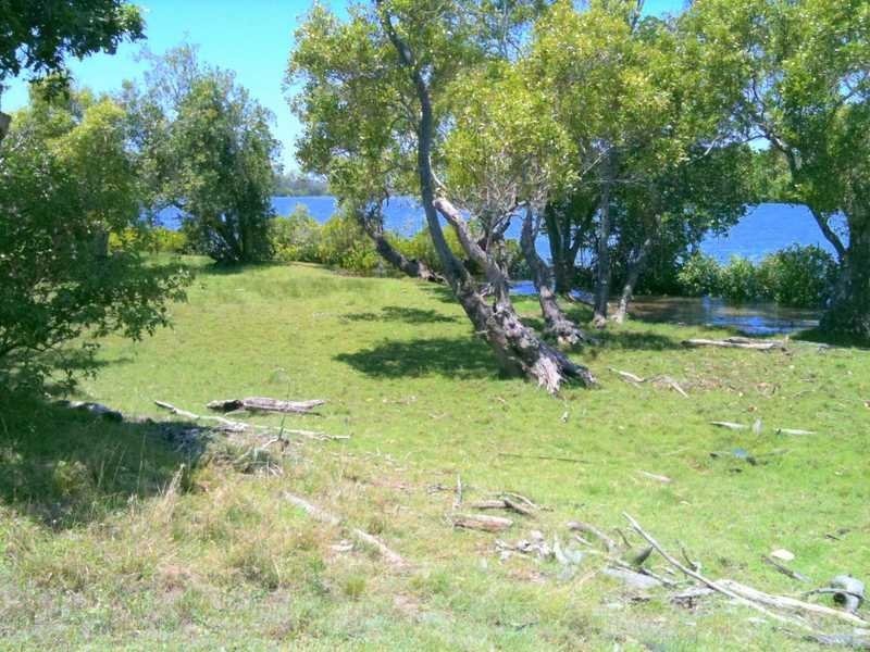 32 Coast Road, Baffle Creek QLD 4674