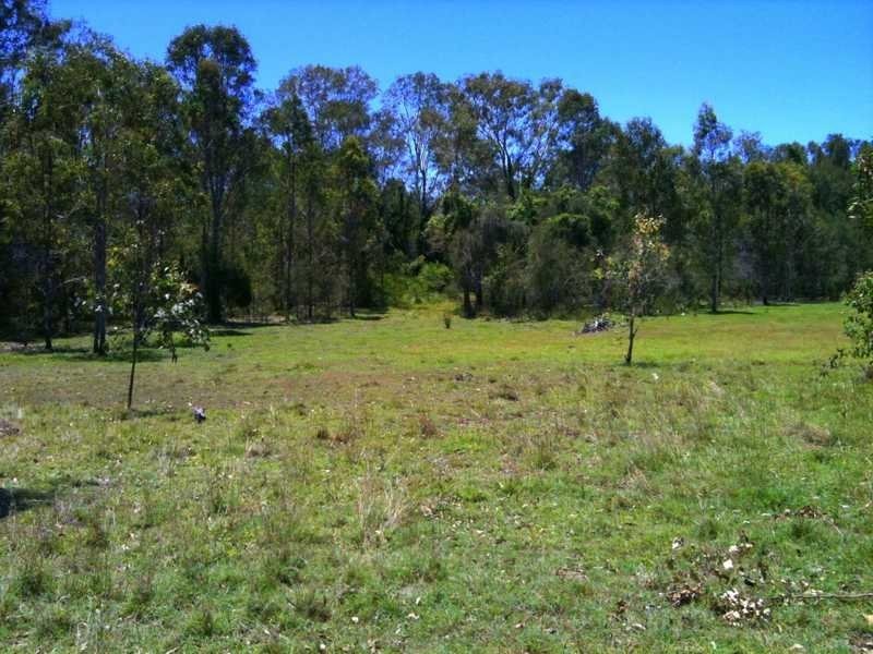 32 Coast Road, Baffle Creek QLD 4674