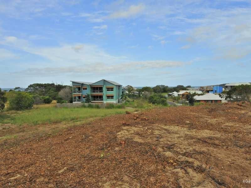 15-17 North Break Drive, Agnes Water QLD 4677
