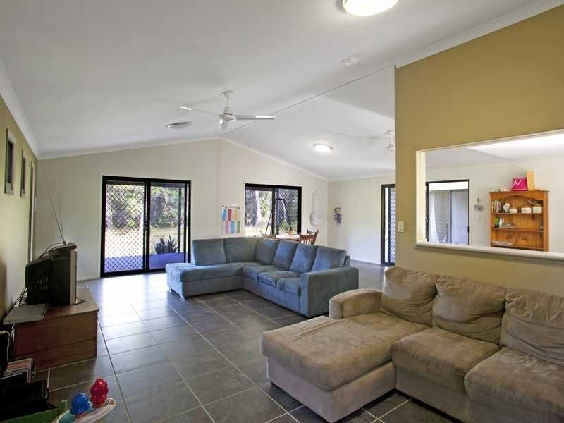 2539 Round Hill Rd, Agnes Water QLD 4677