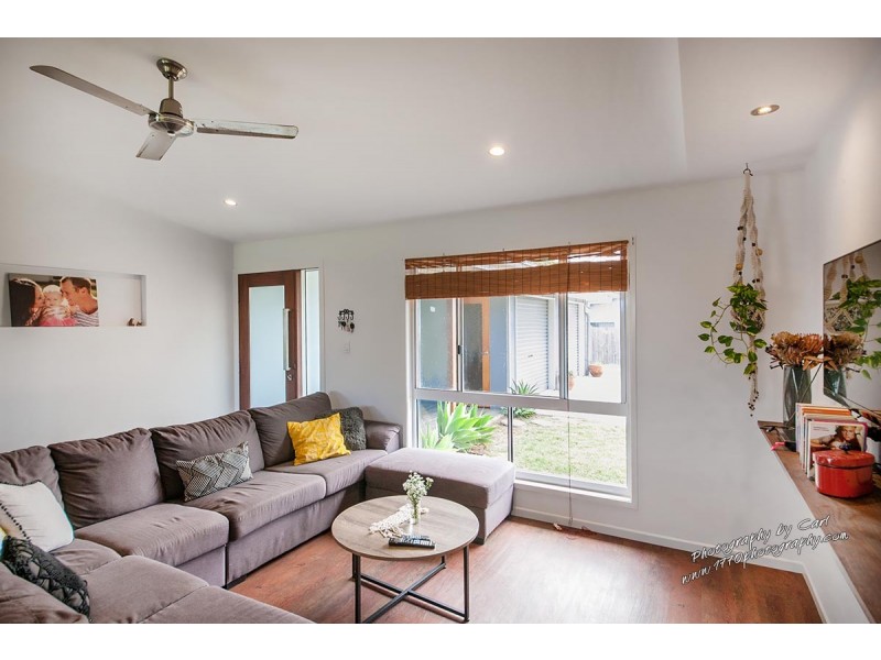 22 Waterfront Drive, Agnes Water QLD 4677
