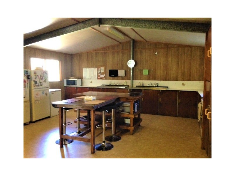 1833 Tableland Road, Mount Maria QLD 4674