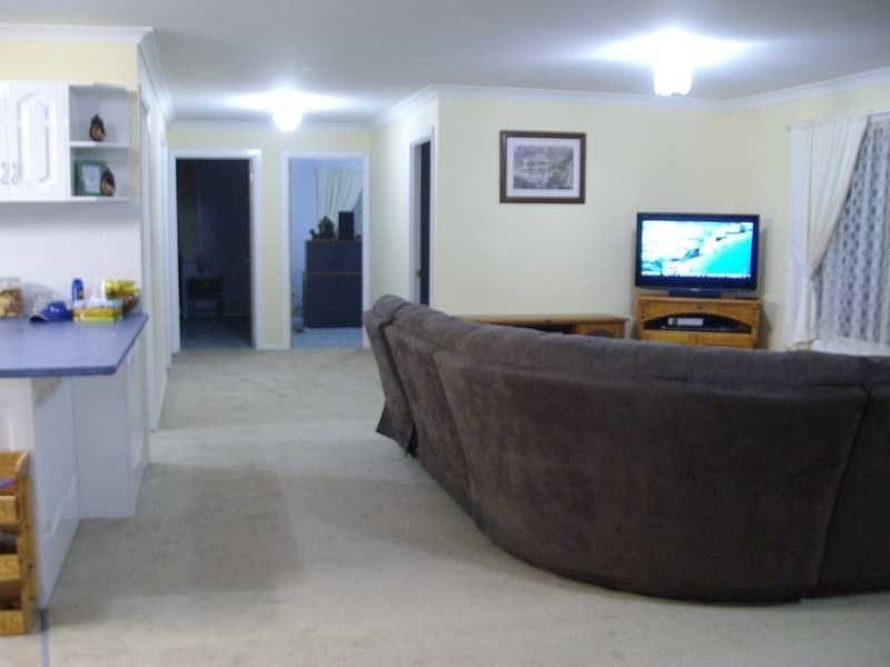 990 Round Hill Road, Captain Creek QLD 4677