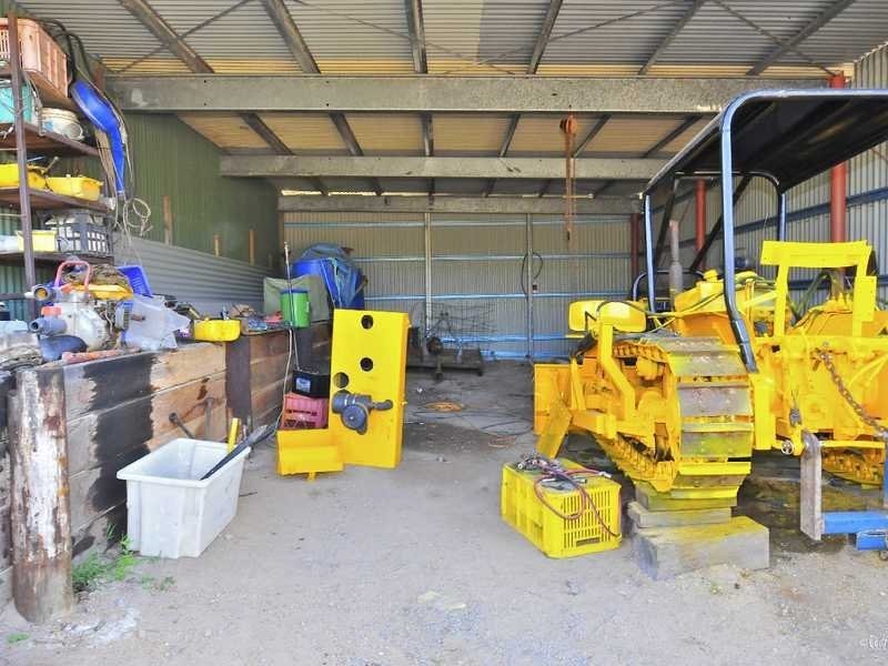 22 Dillon Rd, Captain Creek QLD 4677