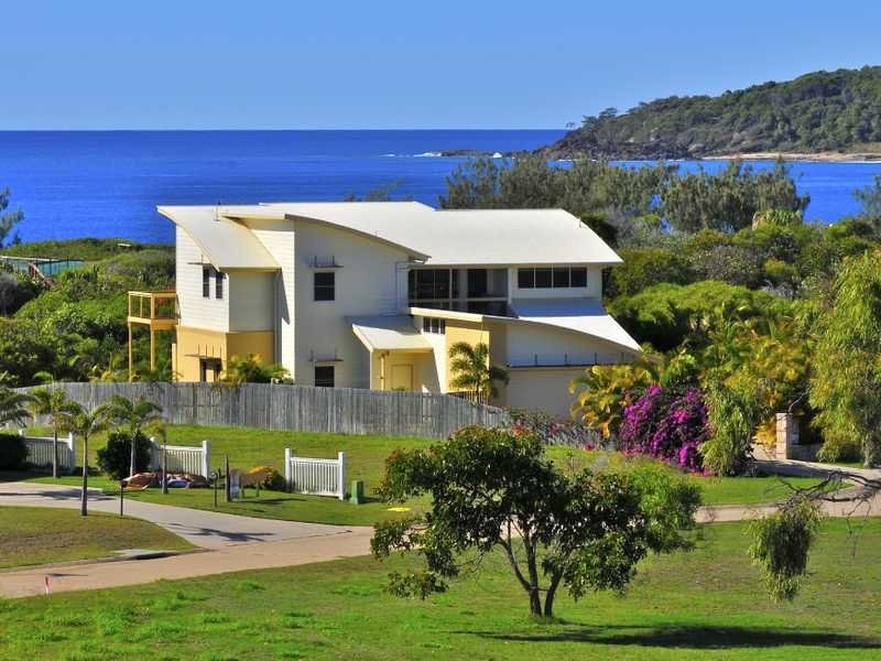 36 Atlantis Boulevard, Agnes Water QLD 4677