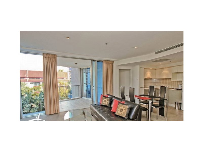 18 Enderley Avenue, Surfers Paradise QLD 4217