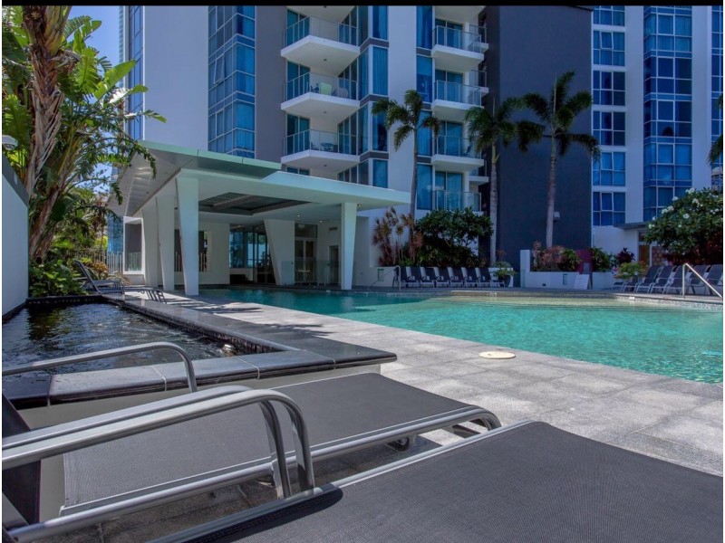 18 Enderley Avenue, Surfers Paradise QLD 4217