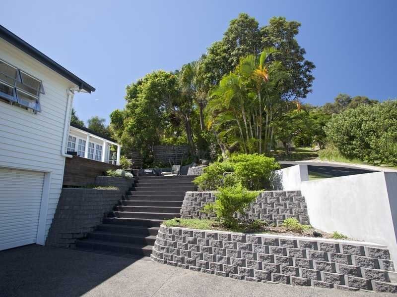 9 Barton Street, Seventeen Seventy QLD 4677
