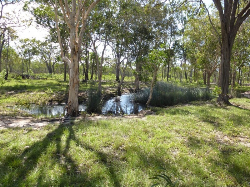 252 Matchbox Road, Deepwater QLD 4674