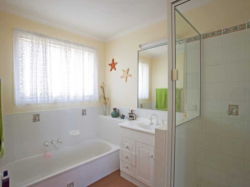 13 Woodrow Drive, Agnes Water QLD 4677