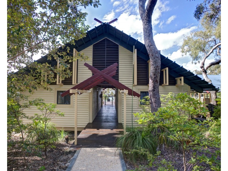 33 Bloodwood Ave Sth, Agnes Water QLD 4677