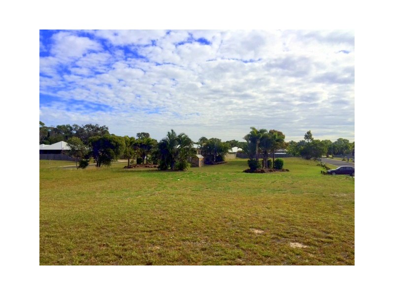 14 Waterfront Drive, Agnes Water QLD 4677