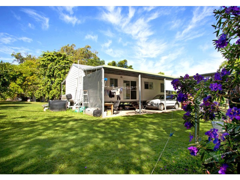 115 Quarry Road, Round Hill QLD 4677