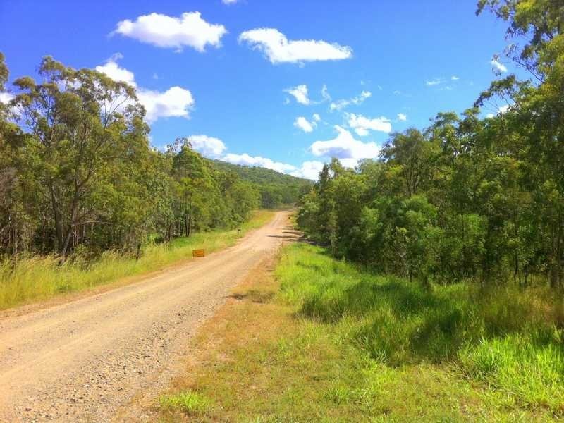 450 Davies Road, Captain Creek QLD 4677