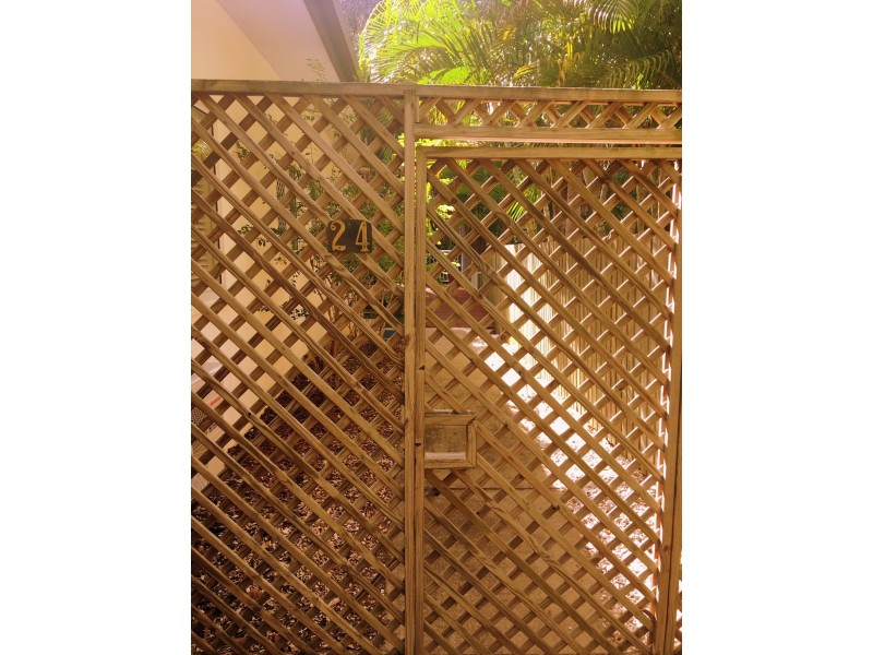 24/1 Ocean Beach Drive, Agnes Water QLD 4677