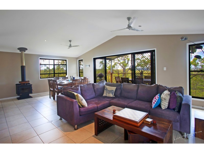 105 MURPHY RD, Captain Creek QLD 4677