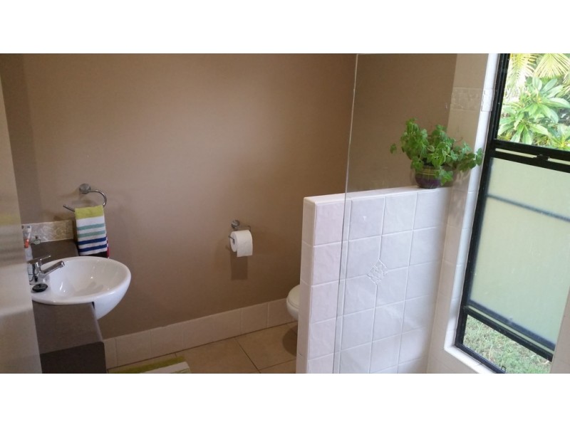 105 MURPHY RD, Captain Creek QLD 4677