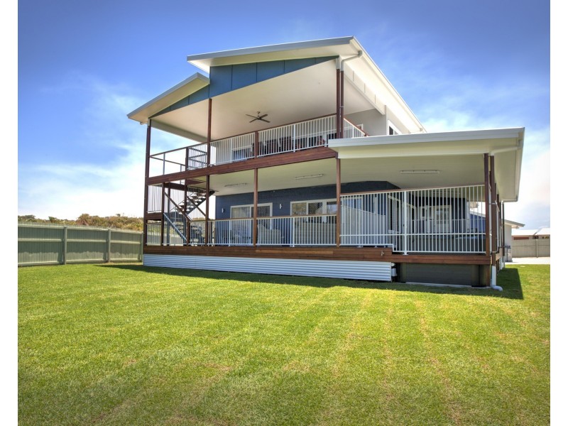 5 The Promenade, Agnes Water QLD 4677