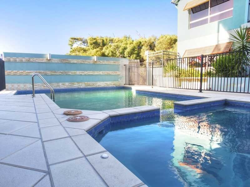 Unit 14/21 North Break Drive, Agnes Water QLD 4677