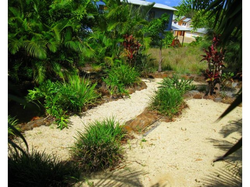 2/5 Gibbons Court, Agnes Water QLD 4677