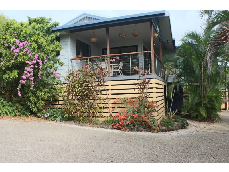 2/5 Gibbons Court, Agnes Water QLD 4677