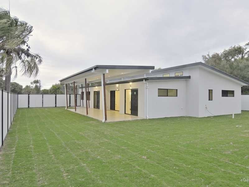 4 The Promenade, Agnes Water QLD 4677