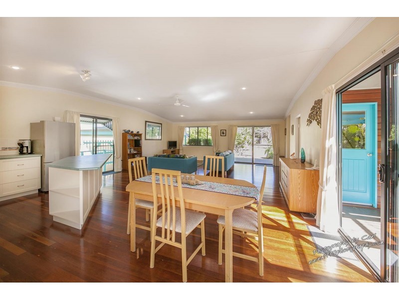 11 Joseph Banks Blvd, Agnes Water QLD 4677