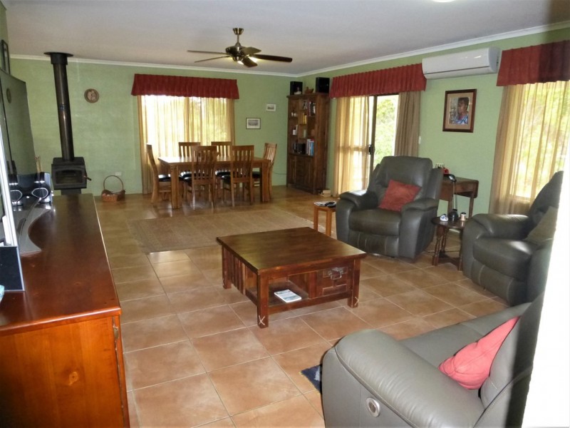 1272 Tableland Road, Mount Maria QLD 4674