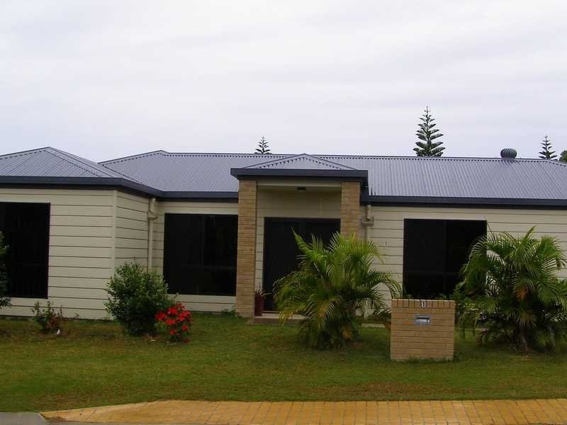 1 Whitby Place, Agnes Water QLD 4677