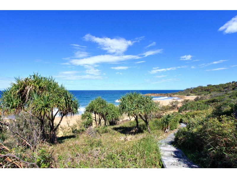 122 Hawkes Bill Drive Sunrise, Agnes Water QLD 4677