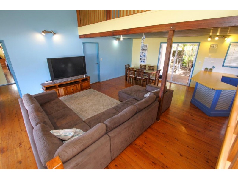 30 Starfish Street, Agnes Water QLD 4677