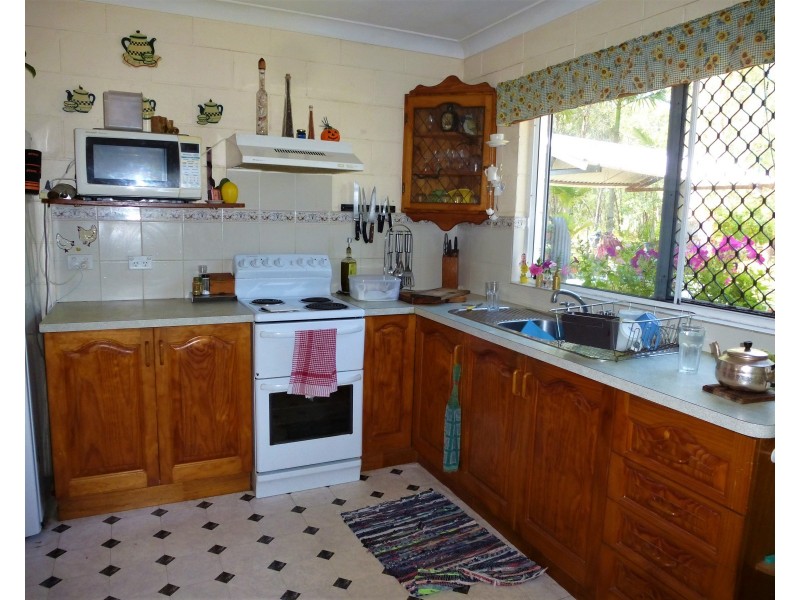 61 Dale Drive, Rules Beach QLD 4674