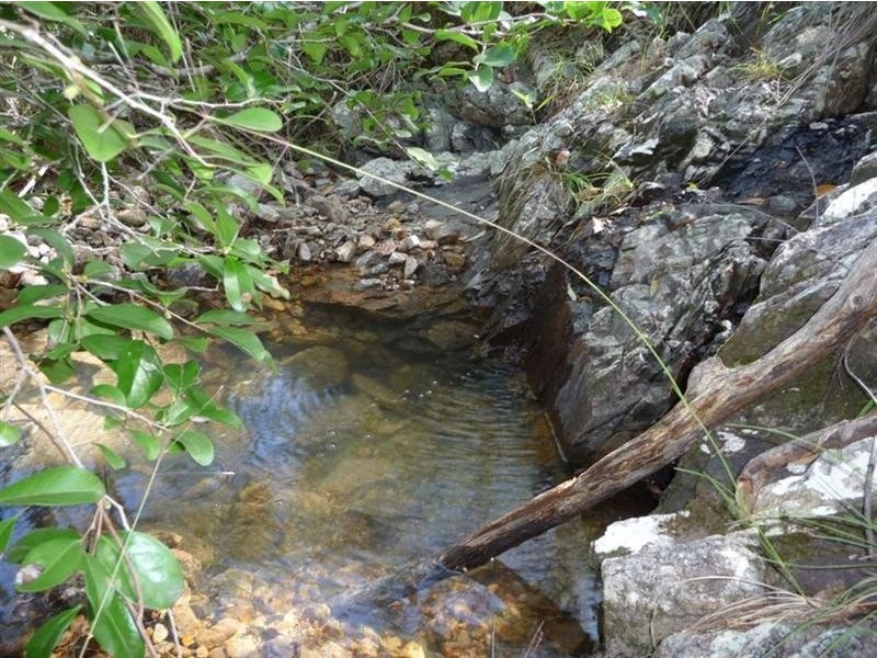 158 Bunker Road, Round Hill QLD 4677