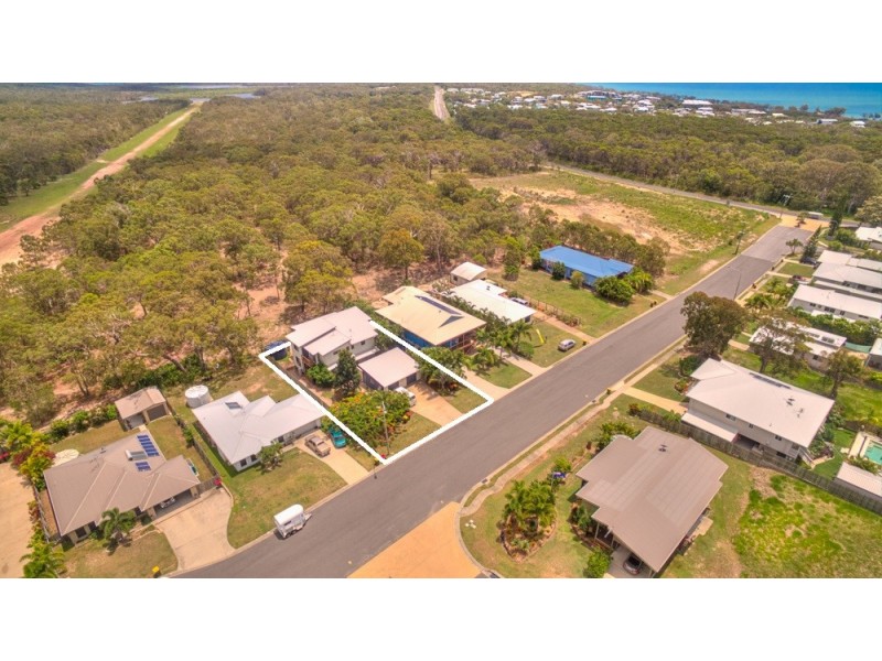 2/18 Discovery Drive, Agnes Water QLD 4677