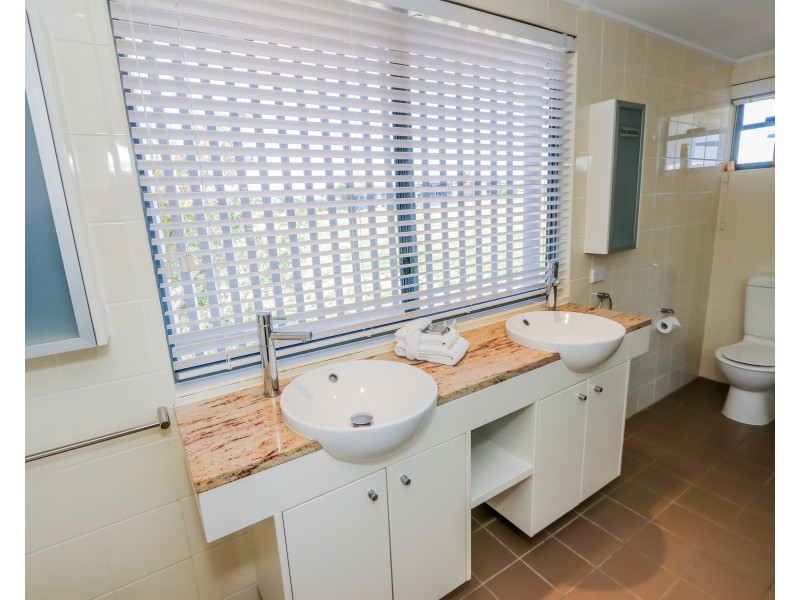 409 Beaches Village Circuit, Agnes Water QLD 4677