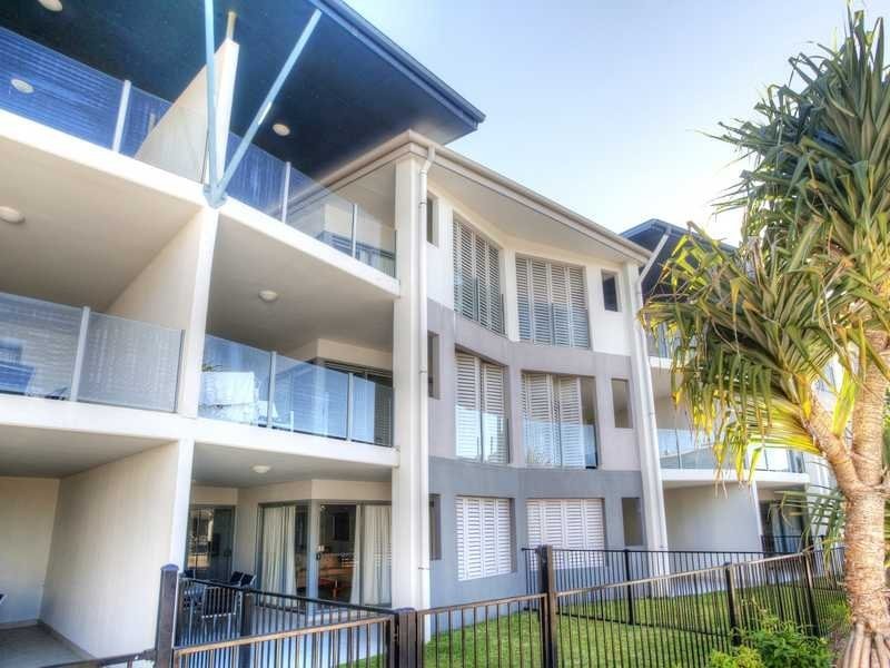 304/1 Beaches Village Circuit, Agnes Water QLD 4677