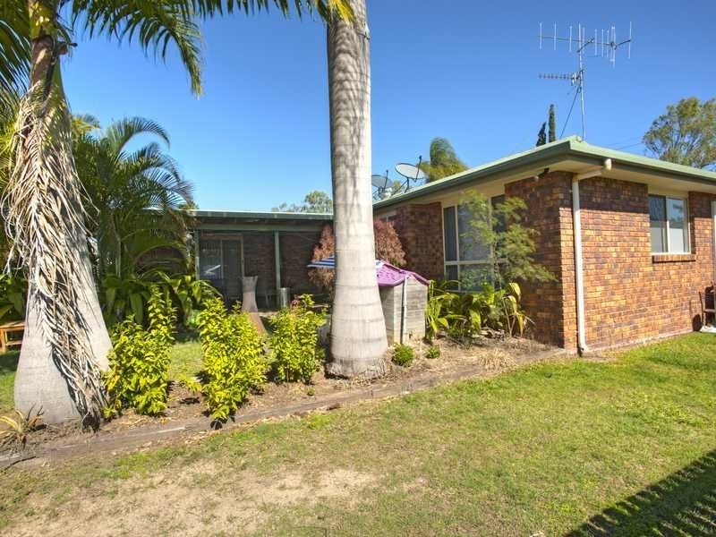 8 Kent Street, Bororen QLD 4678